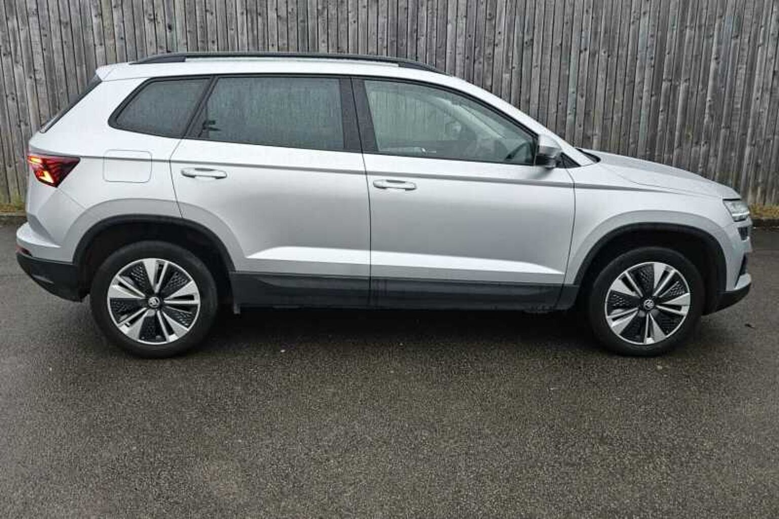 SKODA Karoq SUV 1.0 TSI (110ps) SE Drive